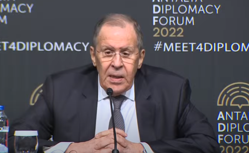 ლავროვი ირწმუნება, რომ რუსეთი ჰუმანიტარულ დერეფნებს გახსნის 