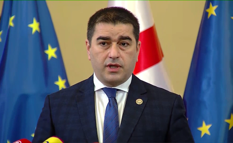 ღარიბაშვილის მოსაზრებას, რომ უკრაინა "იჩაგრება" და"ისჯება", შალვა პაპუაშვილიც ეთანხმება