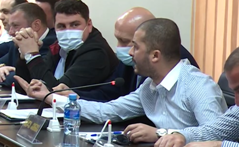 ხმაური ფოთის საკრებულოში - ოპოზიციამ სხდომათა დარბაზი დატოვა