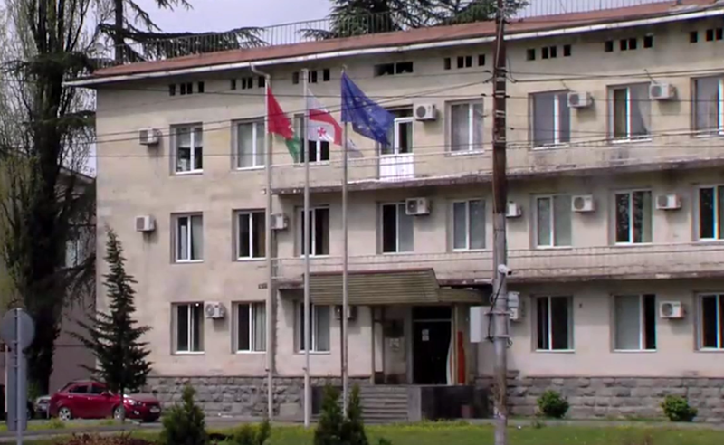ოზურგეთში პოლიტიკური რეპრესიები დაიწყო - მერმა 35 თანამშრომელი სამსახურიდან გაათავისუფლა