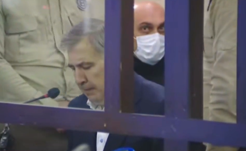 თუ არ გადაიყვანენ შეიძლება საათებზე და დღეებზე იყოს ლაპარაკი - ექიმები სააკაშვილის გადასარჩენად გაერთიანდნენ 