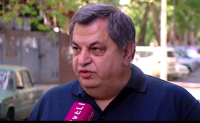 ნორმალური არ არის, რომ ივანიშვილი რუსი ოლიგარქის მიერ გამოგზავნილ ხელის ბიჭს, თავის ხელის ბიჭს ახვედრებს - ბერძენიშვილი ჩანაწერებზე