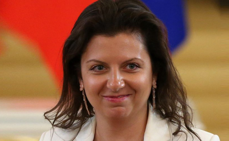 "საქართველომ მეორე ფრონტის გახსნაზე უკრიანას უარი უთხრა" - სიმონიანი ღარიბაშვილს აქებს
