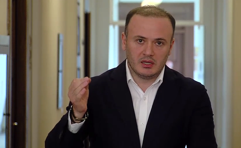 ვინ ეკითხება პოდოლიაკს, რას წარმოადგენს?! ერთი ჩვეულებრივი ვიგინდარაა - ზარქუა