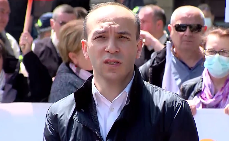 ტრაგიკომედიაა ის მიზეზები, რომელსაც მოსამართლედ წოდებული კოჭლამაზაშვილი იგონებს - სააკაშვილის ადვოკატი