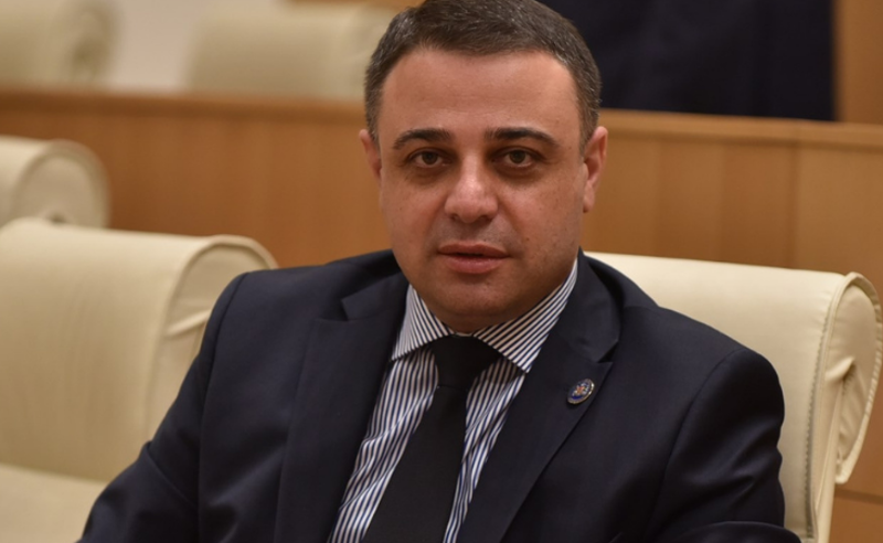 სააკაშვილს ქვეყანაში არაჟნით შემოსვლა ძვირი დაუჯდა, ამიტომ ახლა რამე არამალფუჭებადი პროდუქტი სცადოს - ღუდუშაური