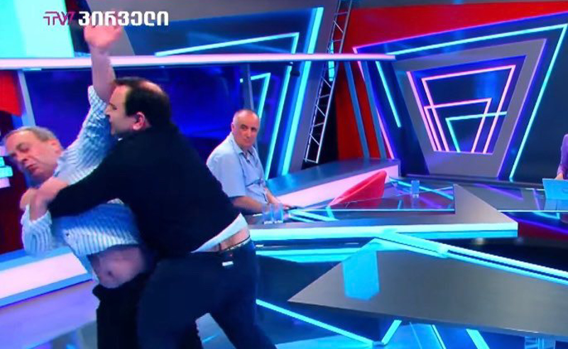   ფიზიკური დაპირისპირება პაატა მანჯგალაძეს და გიორგი გუგავას შორის