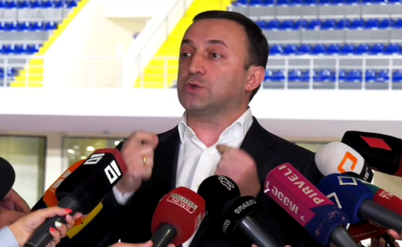 ისე ნუ წარმოვაჩენთ, რომ რაღაცას ვმათხოვრობთ და ვინმეს ვეხვეწებით - ღარიბაშვილი კანდიდატის სტატუსზე
