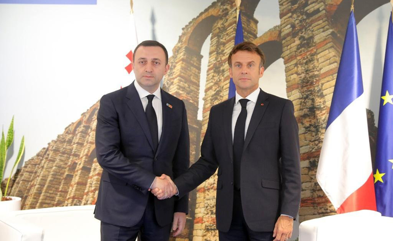ირაკლი ღარიბაშვილი ემანუელ მაკრონს შეხვდა