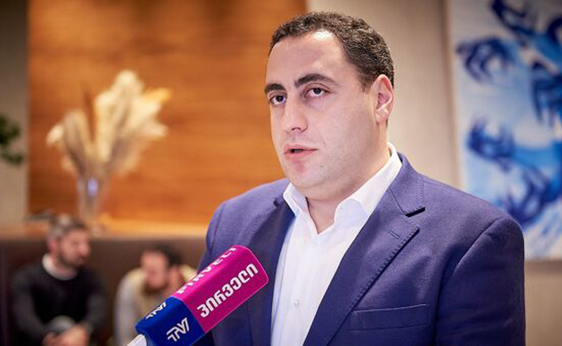 ვაშაძის ინფორმაციით, რუსეთიდან ჩამოსულია  FSB-ს ჯგუფი, რომელიც "ოცნების" პროპაგანდას კურატორობას უწევს