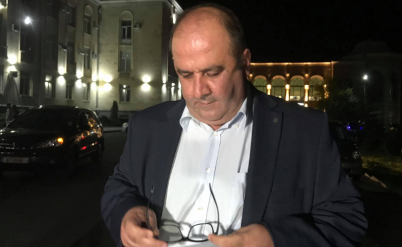 "ოცნება" გორის საკრებულოს წევრმაც დატოვა - მიხეილ გოგინაშვილიც დეგნანს აკრიტიკებს