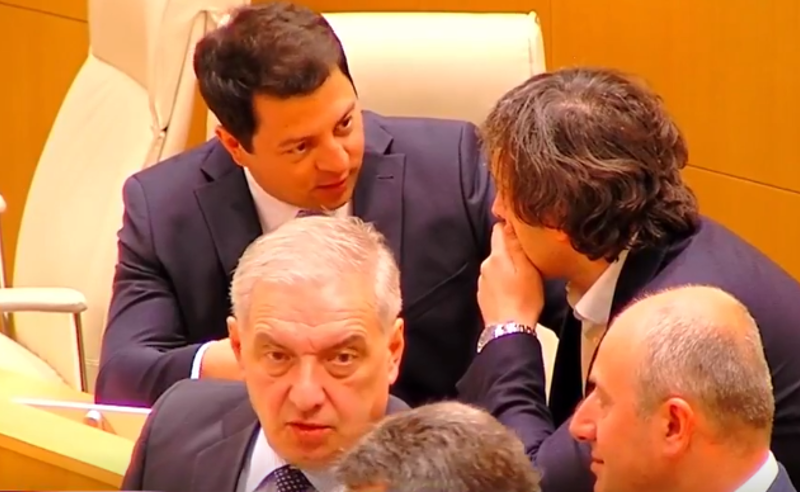 "არ შეესაბამება დეპოლარიზაციის გეგმას" - "ოცნება" რიგგარეშე სხდომას არ ესწრება