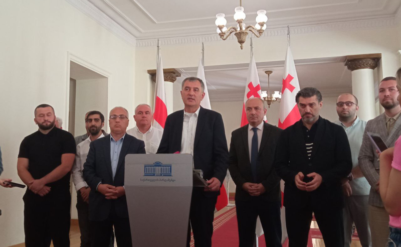 "საქართველოს ომის საფრთხე უნდა ავაცილოთ" - ,,ოცნებიდან" წამოსულები ახალ საზოგადოებრივ მოძრაობას ქმნიან