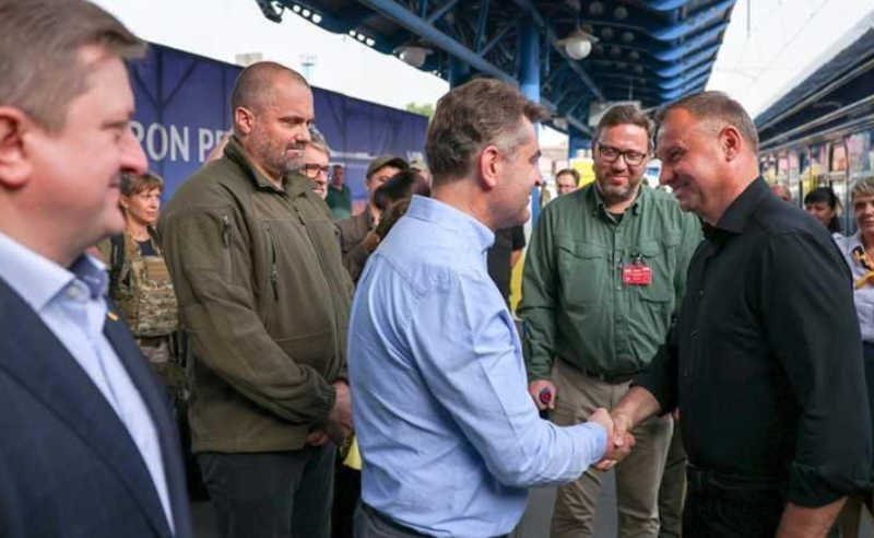 მოსალოდნელი იერიშების მიუხედავად, კიევში პოლონეთის პრეზიდენტი ჩავიდა
