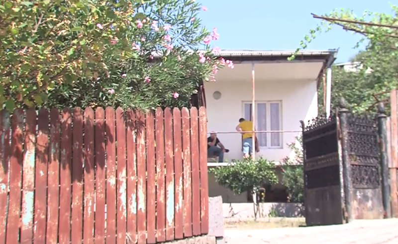 სასტიკი ანგარიშსწორება გელათში - 35 წლის კაცი დანით დაჩეხეს