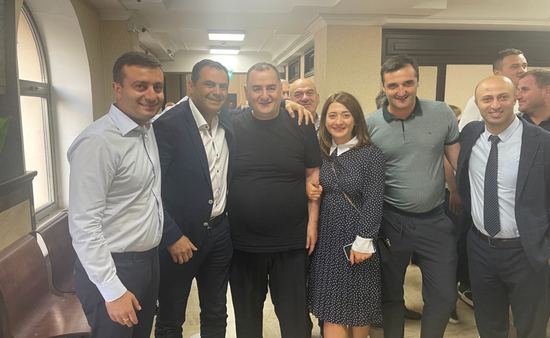 გახარიას გუნდი: გელა აბულაძე თავისუფალია