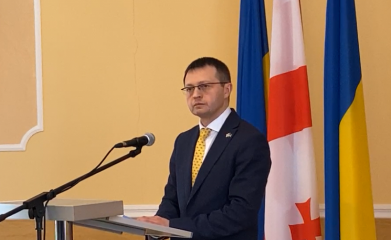 საქართველოს ტერიტორიაზე უკრაინის 25 990 მოქალაქე იმყოფება, მათ შორის 6980 არასრულწლოვანია - კასიანოვი