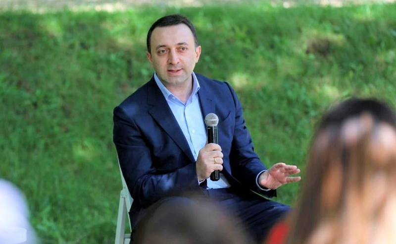 ღარიბაშვილის თქმით, ქვეყანაში კვალიფიციური კადრების და მუშახელის პრობლემაა