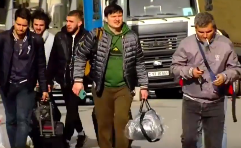 ქვეყანაში კადრების დეფიციტს რუსეთის მოქალაქეები ავსებენ - სად საქმდებიან მობილიზაციას გამოქცეულები