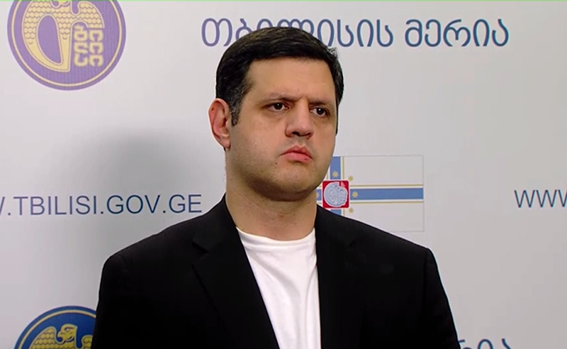 "პროექტის ავტორს ევალდებოდა ზედამხედველობა" - მერია ისრების გადატანას კვლავ ლაშა ფურცხვანიძეზე ცდილობს