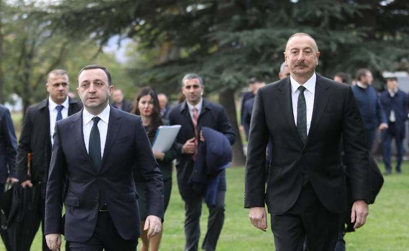 რატომ დაუმალა ღარიბაშვილმა ზურაბიშვილს აზერბაიჯანის პრეზიდენტის ვიზიტი? - პრემიერი განმარტების გაკეთებას საჭიროდ არ თვლის