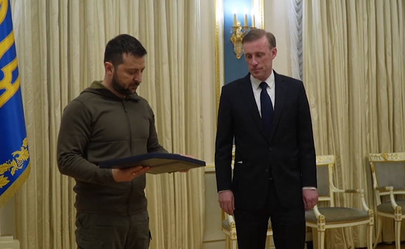 ამერიკის პრეზიდენტის მრჩეველი კიევში ჩავიდა