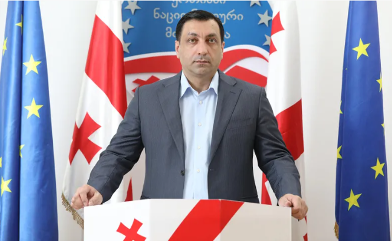 "პირველების" ინფორმაციით, ენმ-ს წევრების ნაწილი ლევან ბეჟაშვილს არწმუნებს, პარტიის თავმჯდომარეობაზე იბრძოლოს