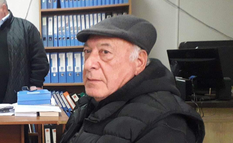  ვაშლის გათლის გამო 75 წლის პენსიონერი 200 ლარით დააჯარიმეს