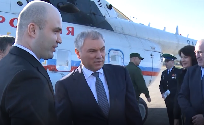 "საქართველოს სუვერენიტეტის წინააღმდეგ მოქმედება" - ოპოზიცია ოკუპირებულ სოხუმში დუმის სპიკერის ვიზიტზე
