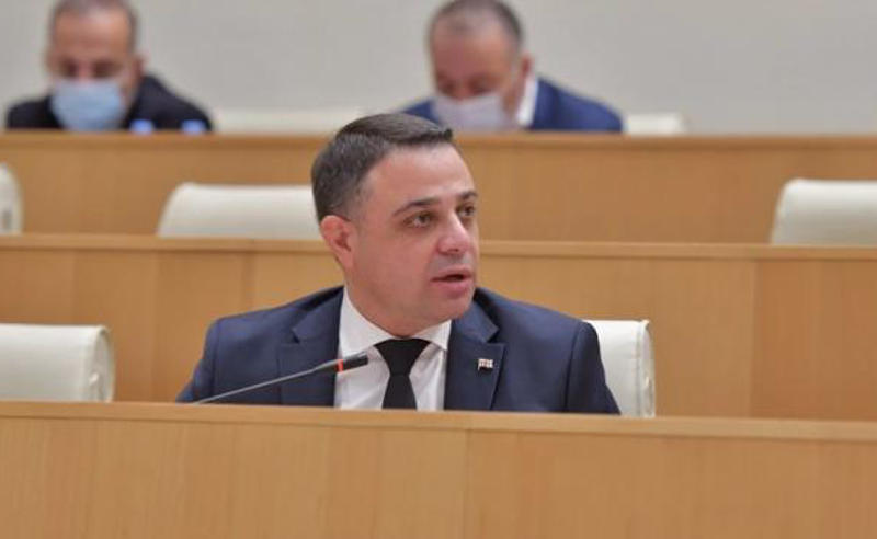 შარვალს თუ ჩაიხდის და უკანალს თუ მიუშვერს... - ღუდუშაური ზურა ჯაფარიძეზე