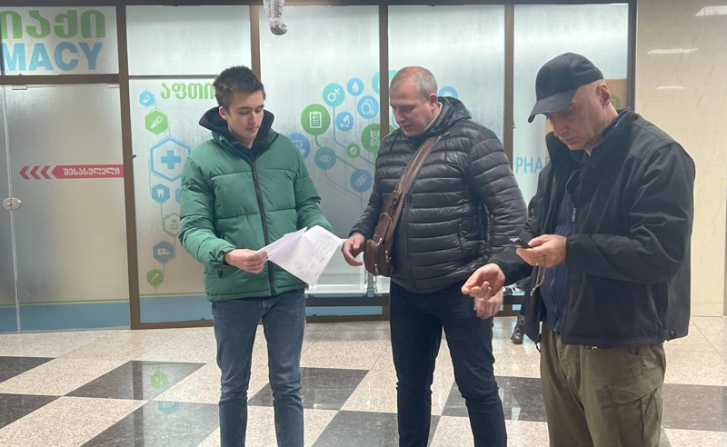 როგორია მესამე პრეზიდენტის მდგომარეობა - "ვივა მედში" ნიკოლოზ სააკაშვილი მივიდა (ვიდეო)