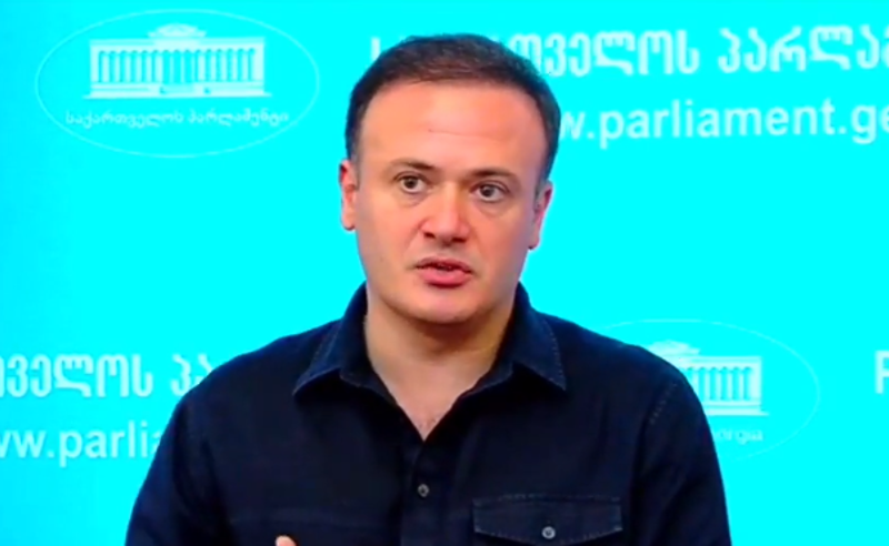 სააკაშვილი VIP პალატაშია, ეუბნებიან "შენი ჭირიმე, აბა, ჭამე", "აბა, წამალი მიიღე", "აბა, მოისვენე"  - ირაკლი ზარქუა