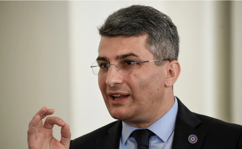 სააკაშვილი რეკორდსმენია, სამი საათი იშიმშილა - მამუკა მდინარაძე