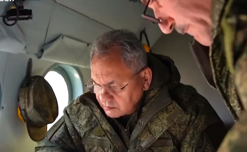 რუსეთის თავდაცვის მინისტრი უკრაინაში ჩავიდა - შოიგუმ რუსული ჯარების დისლოკაციის ადგილი დაათვალიერა