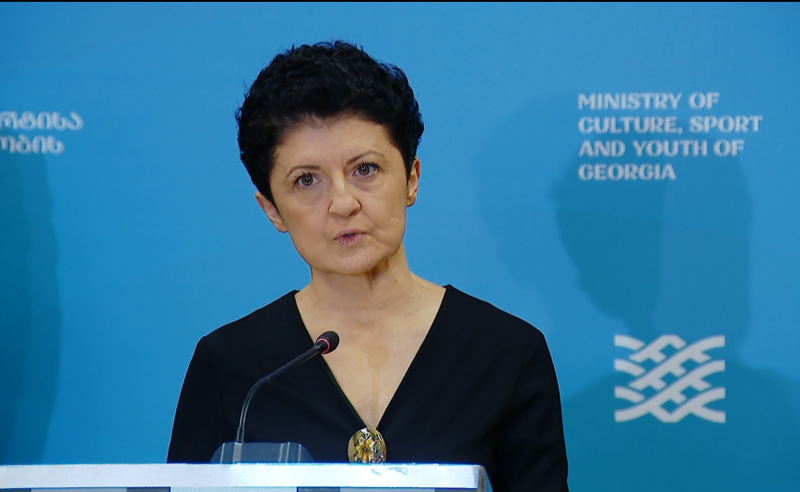 გოშევსკა მერაბიშვილის მეგობარია - თეა წულუკიანი პოლონეთის სეიმის წინააღმდეგ