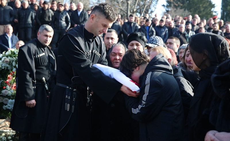 საგარეჯოში შეიარაღებული თავდასხმის შედეგად გარდაცვლილები უკანასკნელ გზაზე გააცილეს