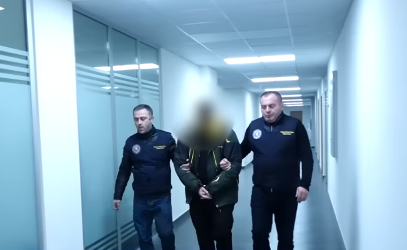 შვილიშვილმა ბებიის მკვლელობა ქილერს დაუკვეთა - დაკავებულს წინასწარი პატიმრობა შეეფარდა 