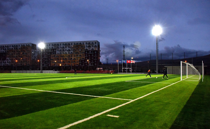 საფეხბურთო სტადიონზე განათებებს ერთ დღეში შექმნილი კომპანია დაამონტაჟებს - რას ამბობს ოპოზიცია