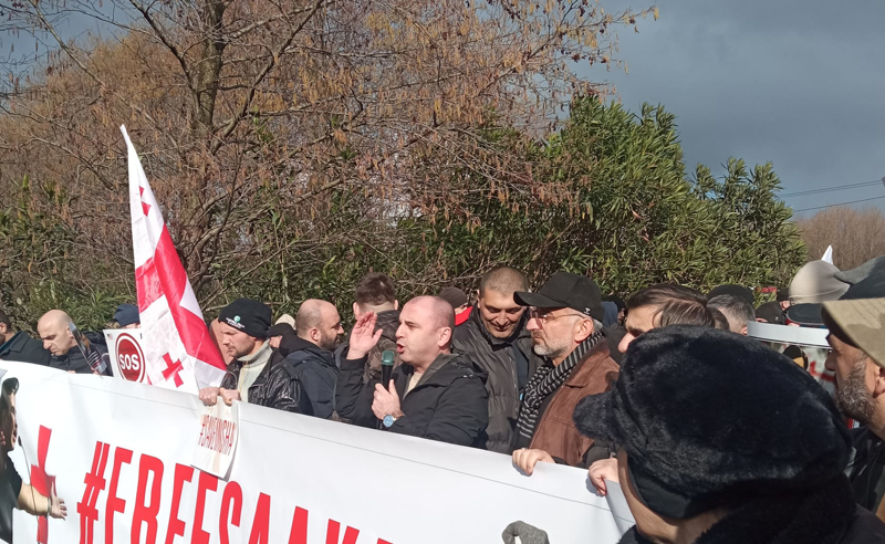 დაასრულეთ ტელევიზიებში ლაქლაქი - ხაბეიშვილი ოპოზიციონერ კოლეგებს 