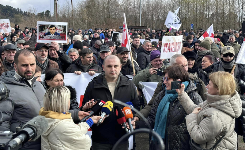 პუტინი დამარცხდება და ნანგრევებში მოყვება ყველა ის რუსი ქართველი, ვინც რუსეთის რეჟიმს "აპრავებს" - ხაბეიშვილი