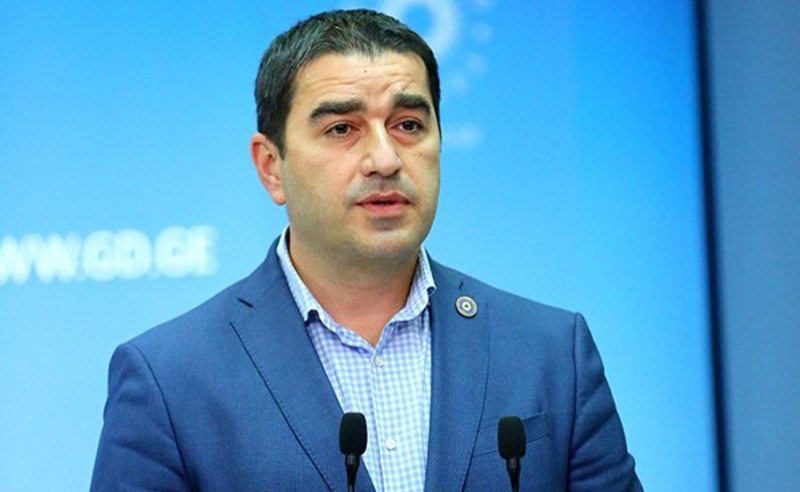 როდესაც  კიევში სამყარო საელჩოებს კეტავდა, ბომბების წვიმის ქვეშ ქართული დროშა ფრიალებდა - პაპუაშვილი