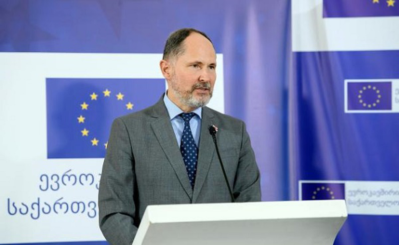 ჩვენ ველოდებით საქართველოს, თქვენი გადასაწყვეტია, წინ წახვალთ თუ ერთ ადგილზე გაიჭედებით - ევროკავშირის ელჩი