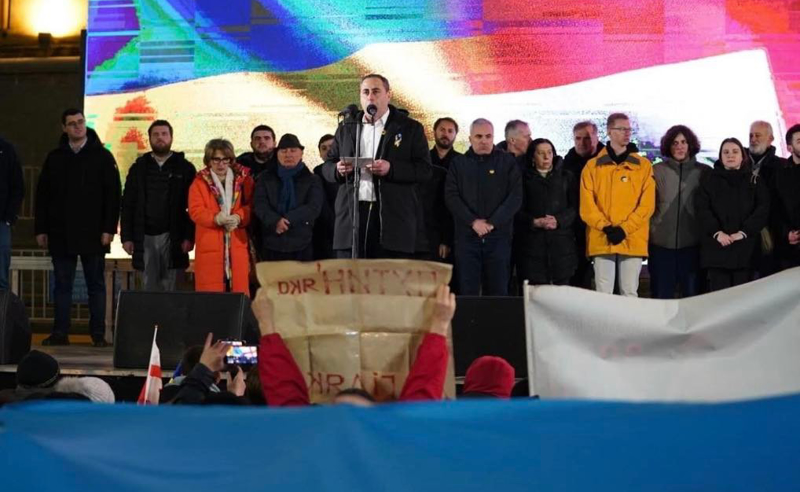 ვაშაძე ზელენსკის: "თქვენ ხართ თავისუფალი სამყაროს პირველი ხმა რუსული ბოროტების წინააღმდეგ ბრძოლაში"