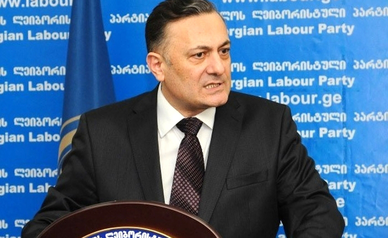 დაუყოვნებლივ გაიტანეთ პარლამენტიდან კანონპროექტი, რომელიც  სავალდებულო გაწვევას ითვალისწინებს - ნათელაშვილი