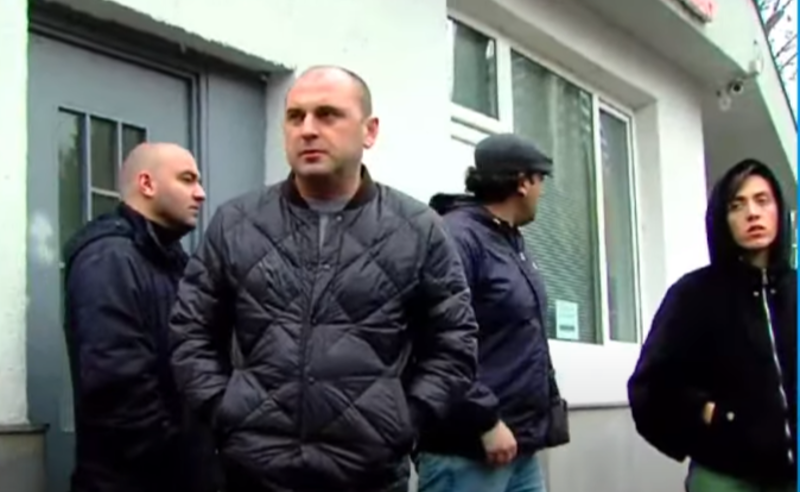 "არაფრის შეგეშინდეთ! პუტინისტებს ბეჭებზე დავდებთ" - ხაბეიშვილი დიღმის სამმართველოსთან მივიდა