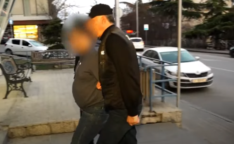 მღვდელზე თავდამსხმელს ფსიქიკური პრობლემები ჰქონდა - რას ყვება 13 ასურელი მამის ტაძრის მრევლი 