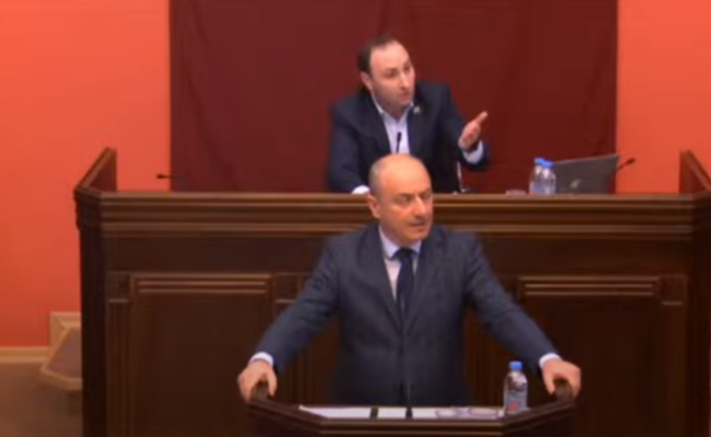 "სახე გააკონტროლეთ" - ხმაური რუსული კანონის განხილვაზე