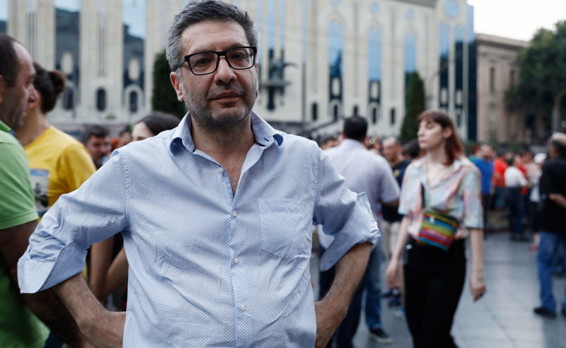 "რუსულ უკანალში შეძრომა არ გვინდა" - ლაშა ბაქრაძე