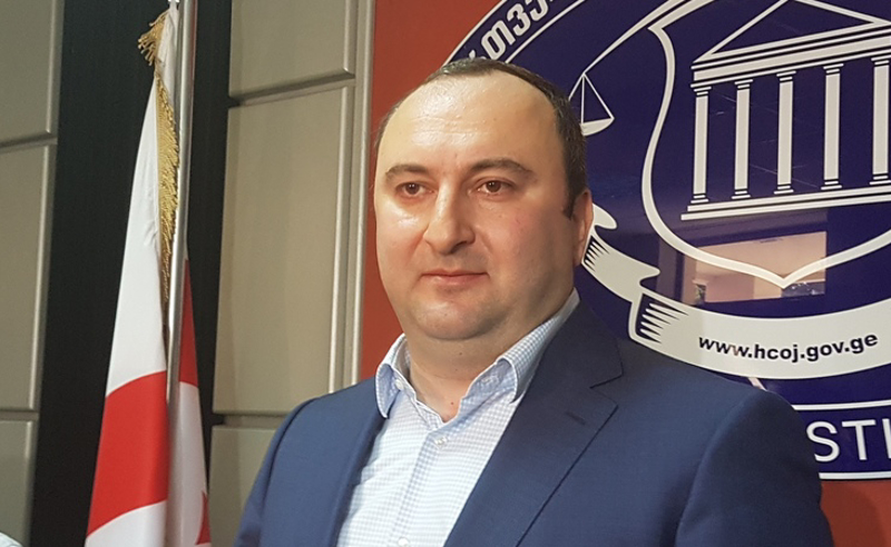 "რაც აწყობს, იმას წერს" - ლევან მურუსიძე ვენეციის კომისიის წინააღმდეგ 