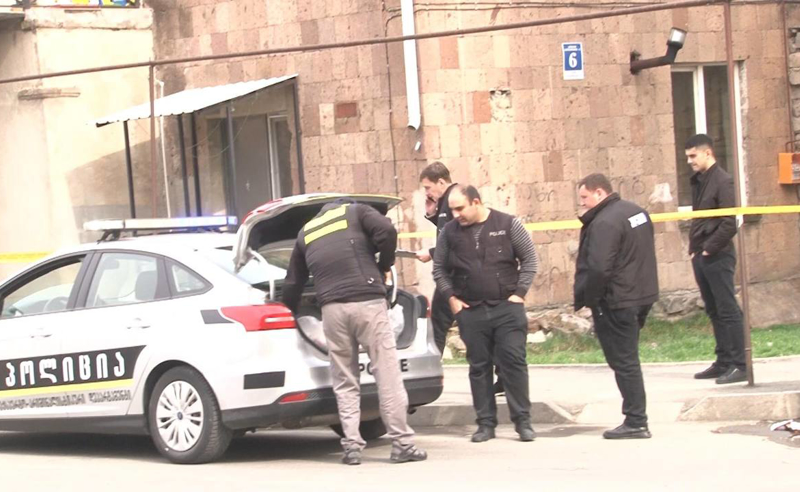გორში საცხოვრებელ სახლთან ხელყუმბარა იპოვეს